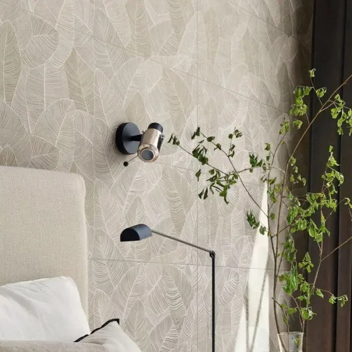 Покритието FABULA WALL в GLAM DECORO с технология Touch наподобява ефекта на тапета за стени с ефектна, декоративна визия