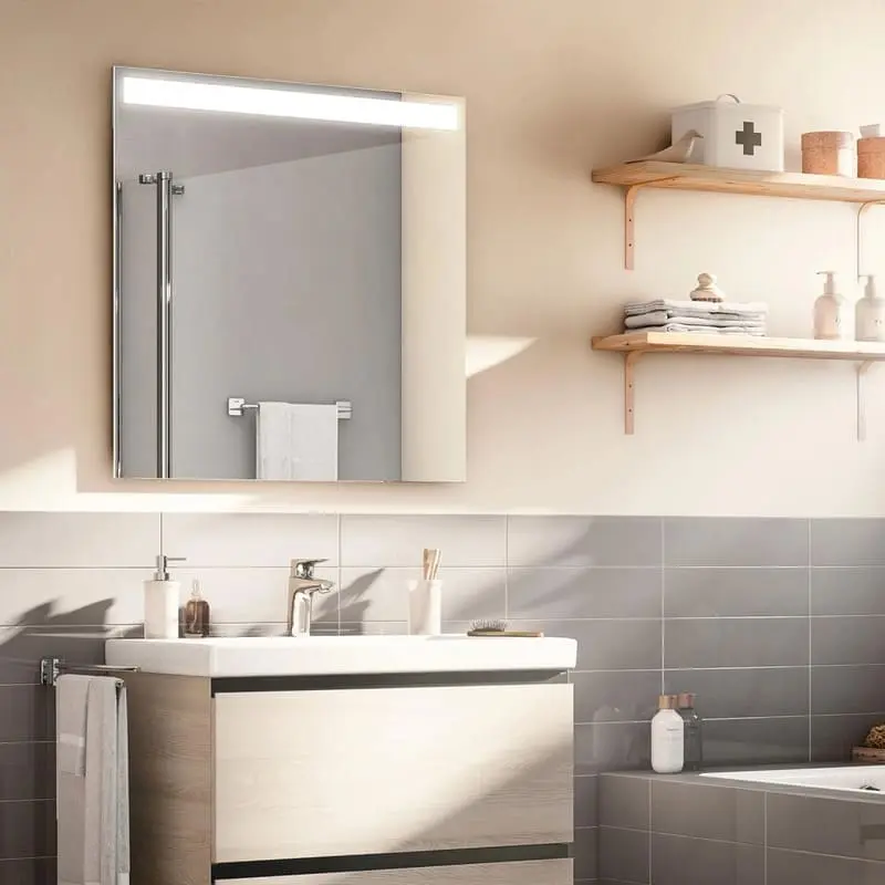 ogledalo-s-led-osvetlenie-roca-eidos (1) висококачественото огледало ROCA EIDOS A812355000 с размери 600x800x22 мм. Това модерно огледало е оборудвано с енергоспестяващо LED осветление 1W, работещо при напрежение 220–240V,