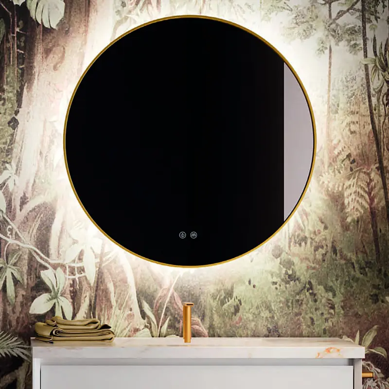 spot-gold-nofer Кръгло огледало с подсветка – модел SPOT с златна метална рамка. Включва система за включване/изключване и система против запотяване с бутон. Система против запотяване предотвратява кондензацията на вода върху огледалото, която изкривява изображението. LED светлините и системата против запотяване автоматично се изключват след 3 часа. Размери: Ø80 x 3,5 дълбочина (см). Цвят на светлината: 4000K /неутрален